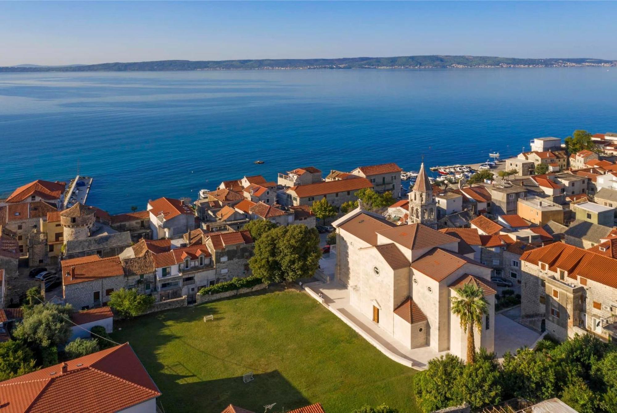 KaštelaNavi公寓 外观 照片