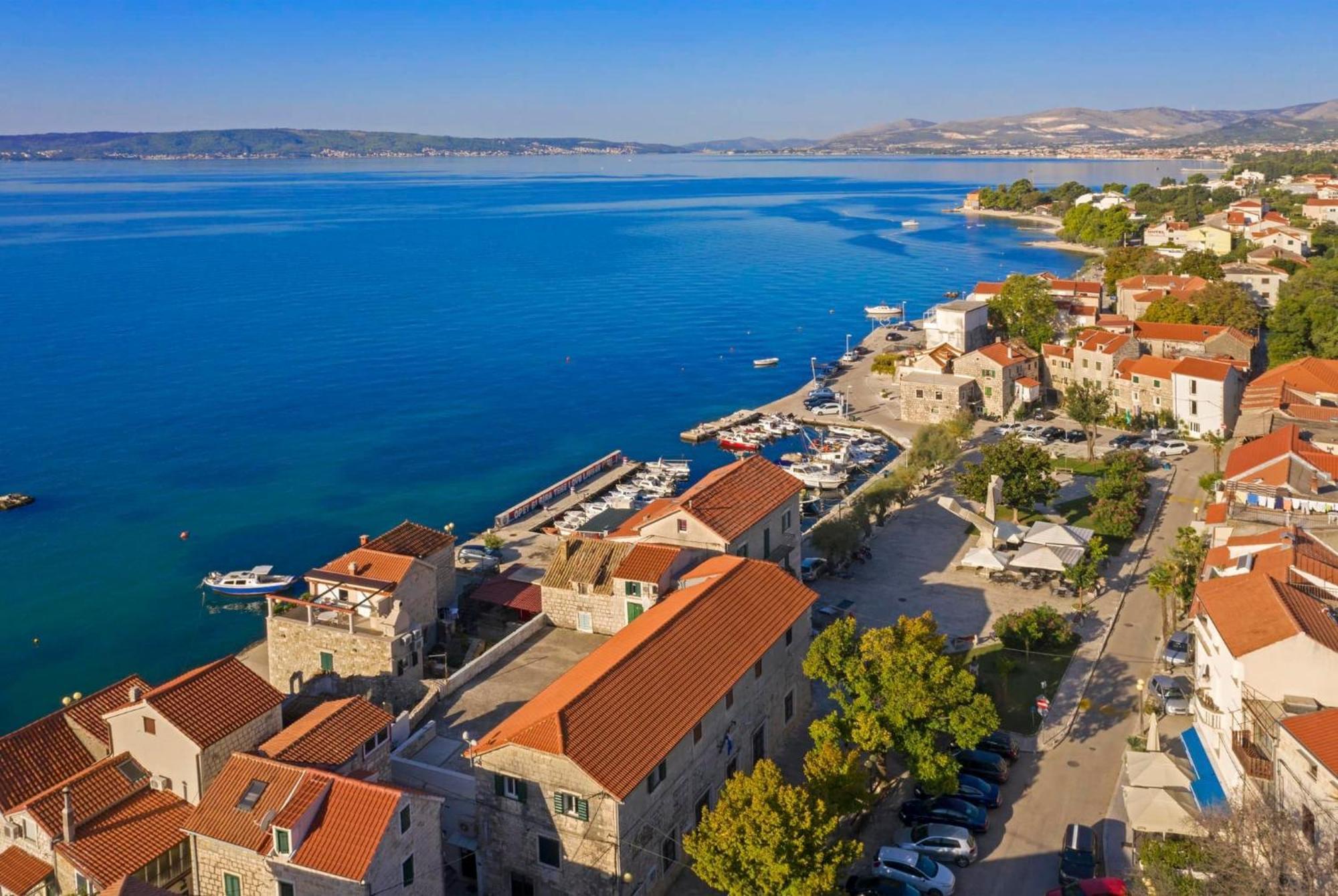 KaštelaNavi公寓 外观 照片